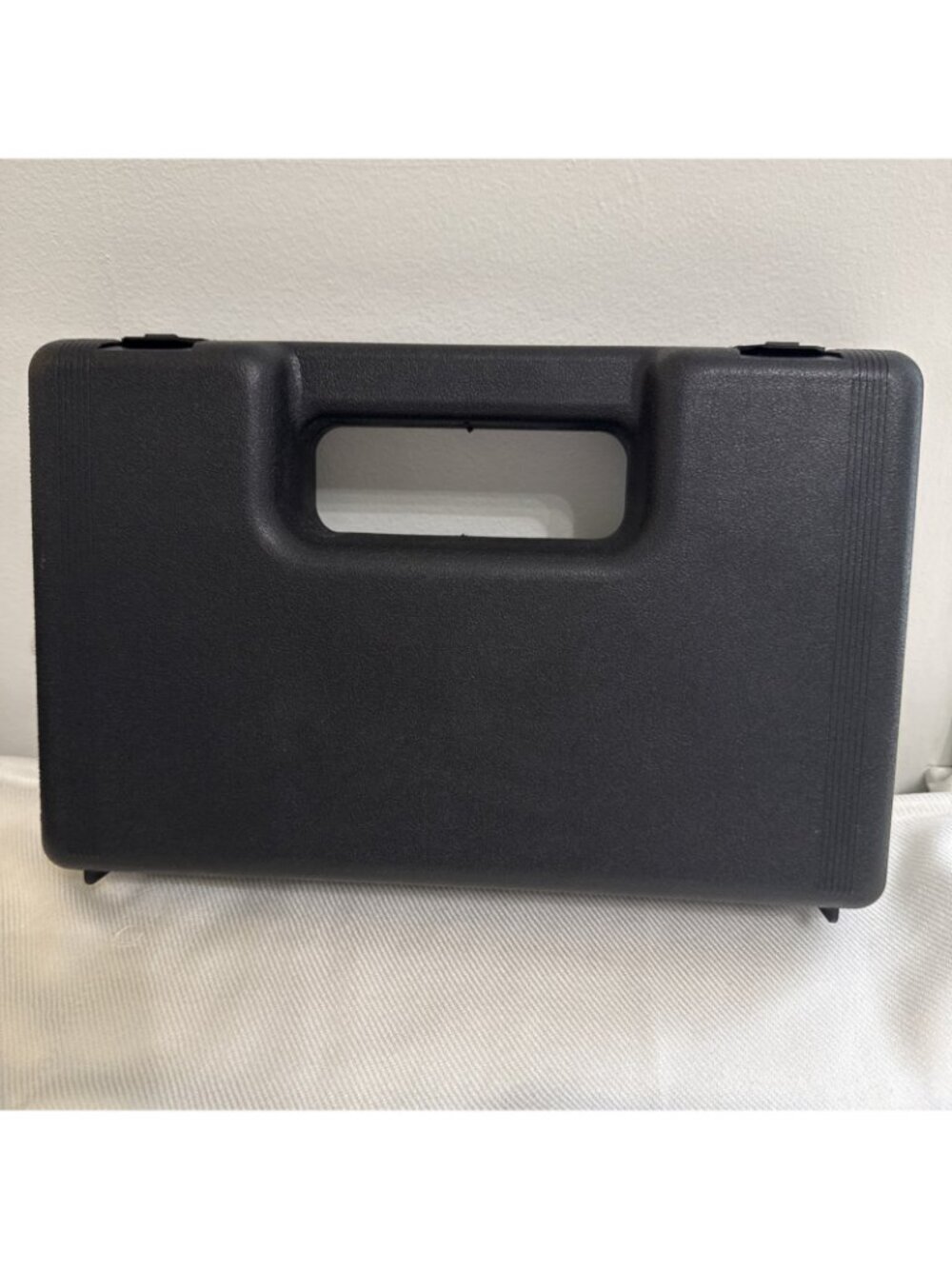 Walther P22 Factory Box - Picture 3 of 4